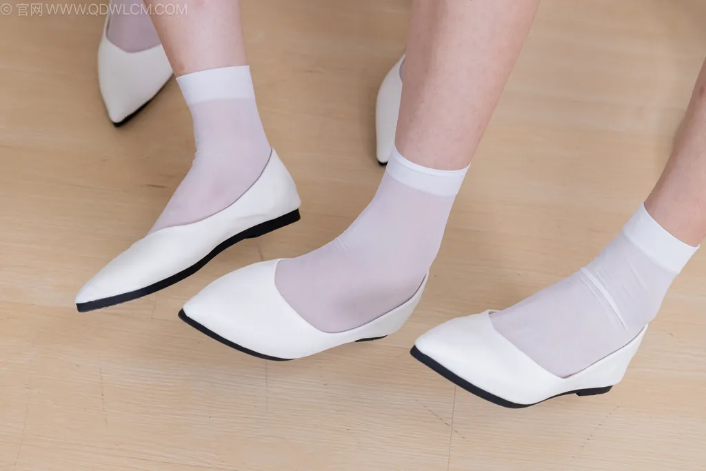 图片[143]-物恋传媒 NO.2500 茯苓&泡泡&橙子-平底鞋、短白丝、护士服、白丝[235P] – 速更版-美库