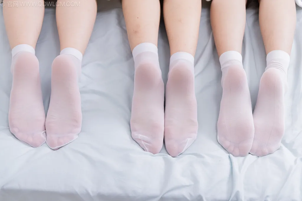 图片[190]-物恋传媒 NO.2500 茯苓&泡泡&橙子-平底鞋、短白丝、护士服、白丝[235P] – 速更版-美库