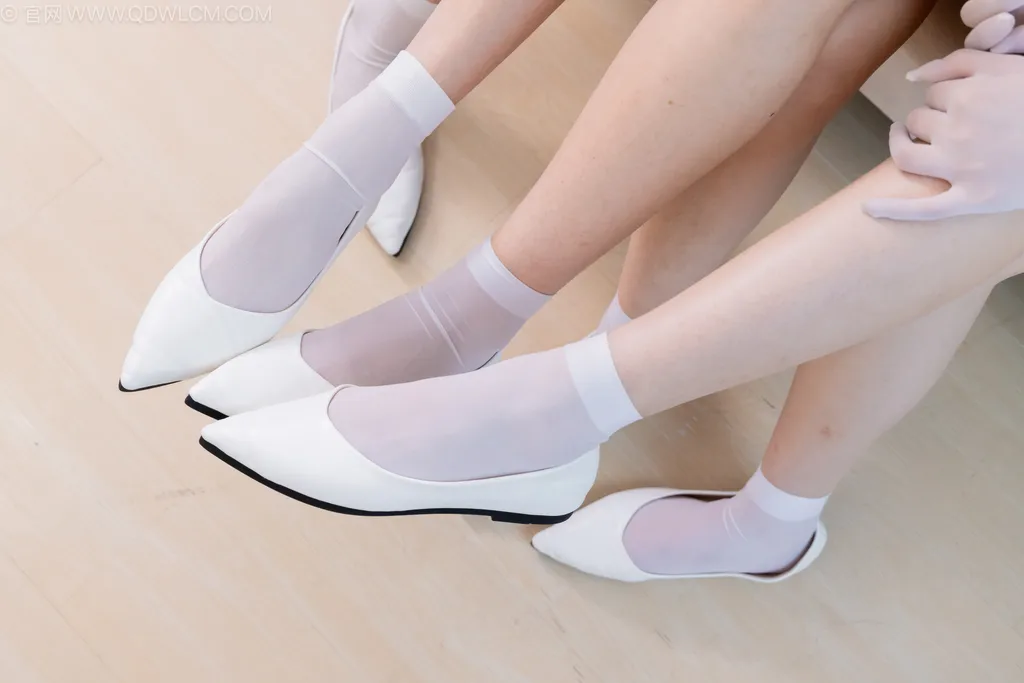 图片[194]-物恋传媒 NO.2500 茯苓&泡泡&橙子-平底鞋、短白丝、护士服、白丝[235P] – 速更版-美库