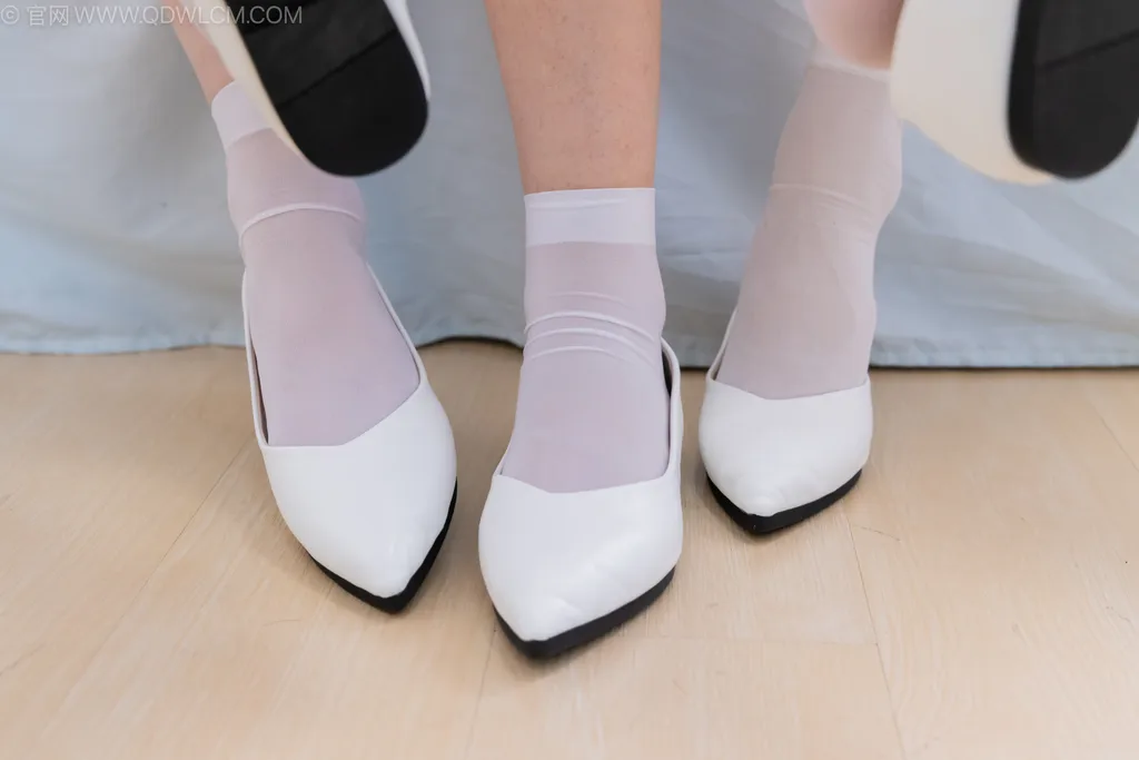 图片[209]-物恋传媒 NO.2500 茯苓&泡泡&橙子-平底鞋、短白丝、护士服、白丝[235P] – 速更版-美库