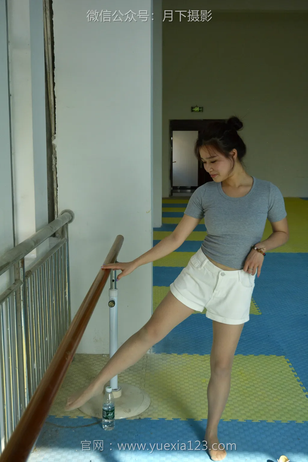 图片[15]-爱月下 NO.001 茜茜【舞蹈热身】作为拉拉队长，每天必修课就是加强舞蹈训练！[111P] – 速更版-美库