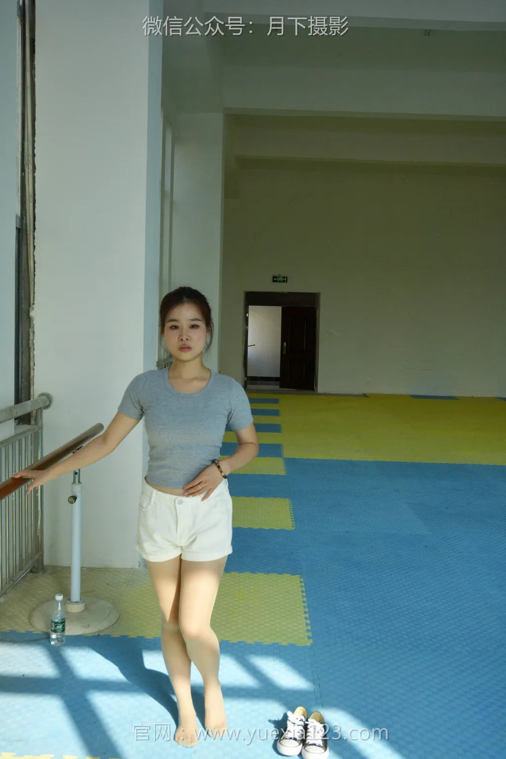 图片[31]-爱月下 NO.001 茜茜【舞蹈热身】作为拉拉队长，每天必修课就是加强舞蹈训练！[111P] – 速更版-美库