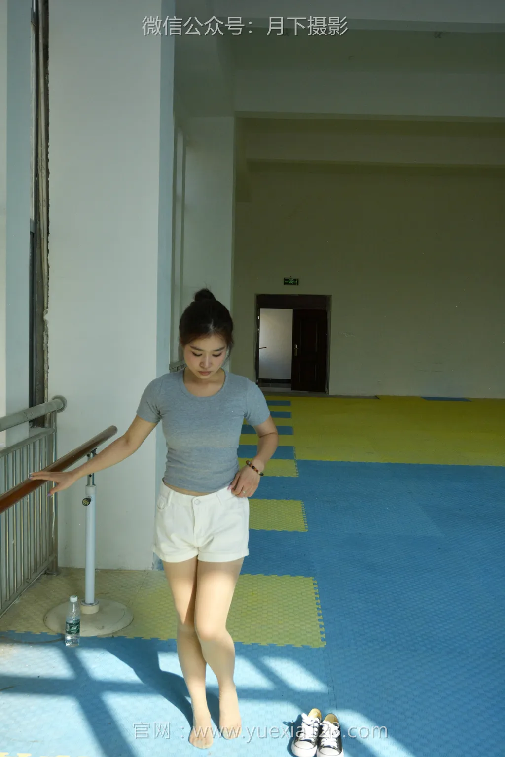 图片[32]-爱月下 NO.001 茜茜【舞蹈热身】作为拉拉队长，每天必修课就是加强舞蹈训练！[111P] – 速更版-美库