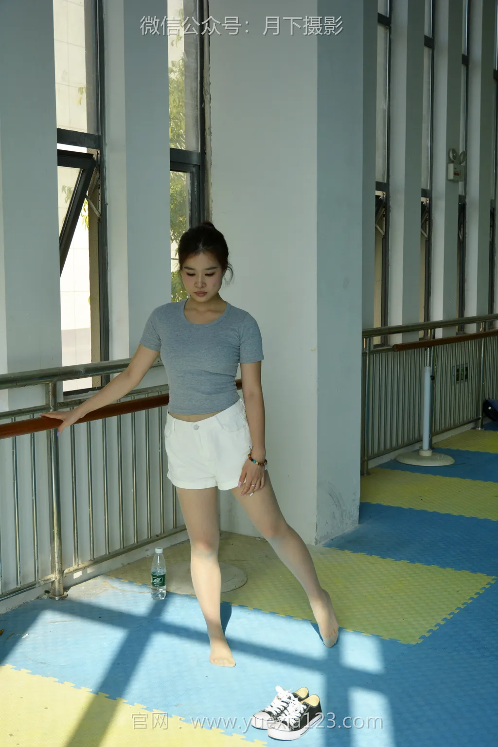 图片[52]-爱月下 NO.001 茜茜【舞蹈热身】作为拉拉队长，每天必修课就是加强舞蹈训练！[111P] – 速更版-美库
