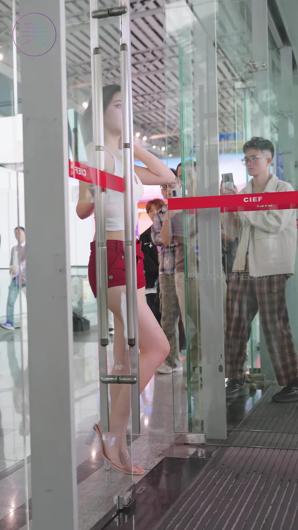 图片[24]-NO.1602 2024 广州车展 网红美女车模 beautyleg LOOKBOOK 58[30P] – 速更版-美库