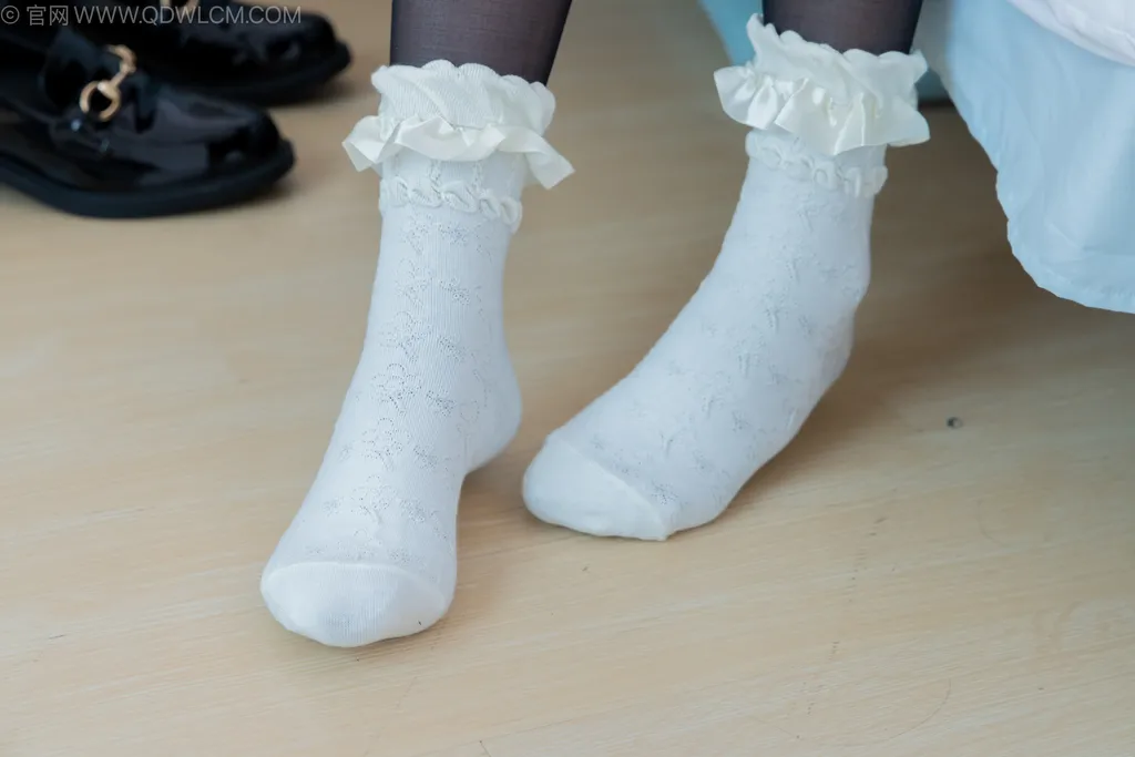 图片[62]-物恋传媒 NO.2502 恬恬-皮鞋、白棉袜、薄黑丝、丝袜棉袜[158P] – 速更版-美库