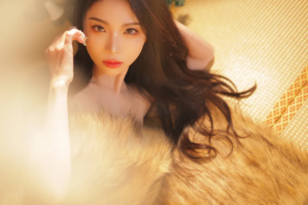 [YITUYU艺图语]2023.01.11 当我遇见一束光 榕榕[41+1P] – 雅色汇