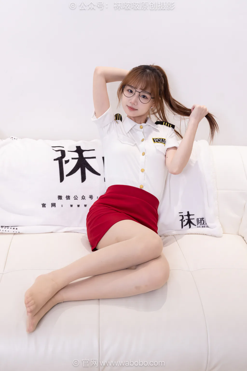 [BoBoSocks袜啵啵]NO.696 甜甜圈-高跟鞋、薄肉丝[213P] – 雅色汇
