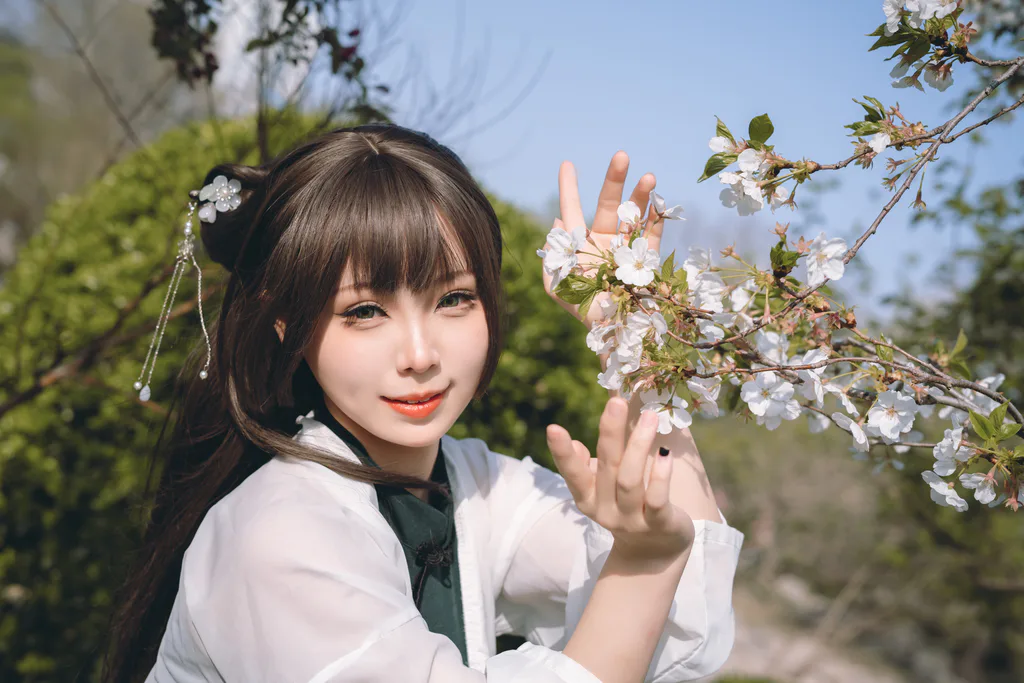 [YITUYU艺图语]2023.05.07 春游之旗袍 小桃川奈奈[31+1P] - 雅色汇