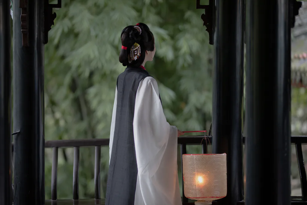 [YITUYU艺图语]2023.05.20 晚明 姌Rr[33+1P] - 雅色汇