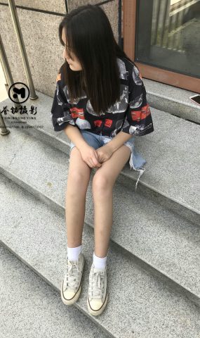 [誉铭传媒]袜足摄影 2020年《05月 幕后作品》[36P]