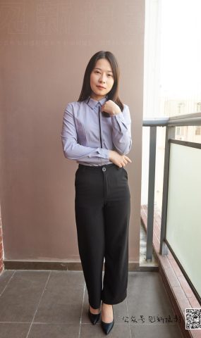 [见新摄影]NO.049 -小江-户外裤里丝高跟 [155P]