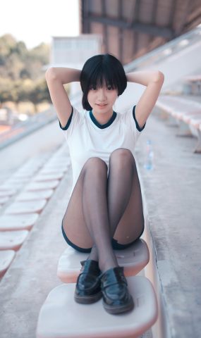 沧霁桔梗  – 黑丝体操服[53P]