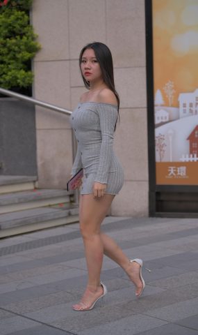 魔镜街拍 NO.025 灰色仅身裙街拍 [94P]