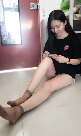 XUE妹校园寝室短丝系列036期 若淳[40P]