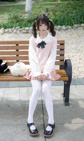 [森萝财团写真] JKFUN-007 默陌 80D白丝 在现浏览