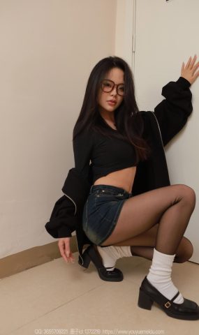 [IESS异思趣向] 2025.01.26 丝享家1960：兔兔《黑丝沙发》[88P]