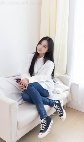 勿恋传媒 NO.2418 小影-帆布鞋、白棉袜、短白丝、裸足[118P]