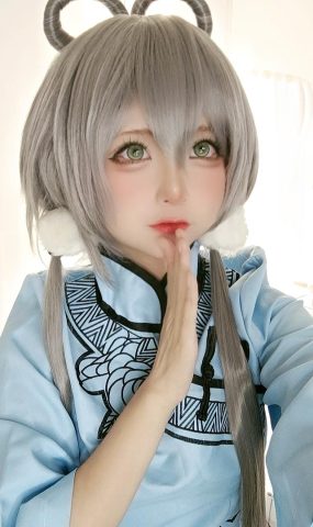 网紅Coser@蠢沫沫  四套自拍 [28P]