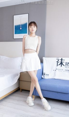 [BoBoSocks袜啵啵]NO.424 稚予-运动鞋、白棉袜、肉丝、腰丝[140P]