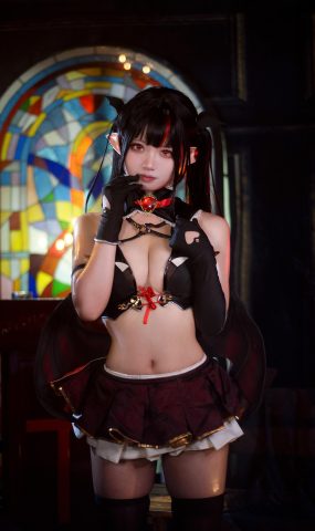 伊喵君 萝贝莉雅 [21P]