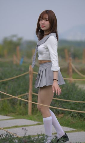 唯美街拍 NO.233 姓感动人的小百褶裙美女（七） [100P]