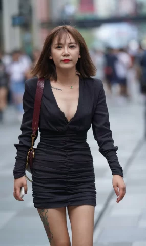 唯美街拍 NO.965 领黑裙美女 [58P]