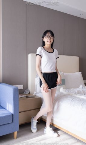 [BoBoSocks袜啵啵]NO.037 稚予-帆布鞋、短白棉袜、白丝[136P]