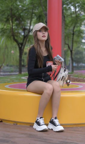 精选街拍作品 NO.1939 一始街拍作品 – 棒球帽女孩[100P]