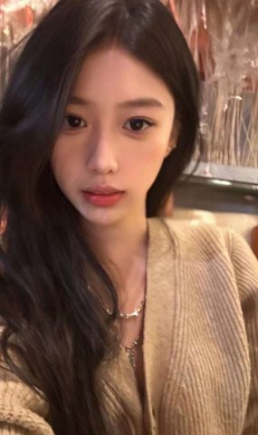 脚模面试脸足同框套路系列-045-165 94 36.5 长发XUE妹[17P]