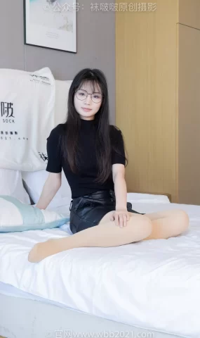 [BoBoSocks袜啵啵]NO.480 甜甜圈 平底鞋、厚肉丝、瑜伽动作、厚肉丝踩奶油泡芙剧情[140P]