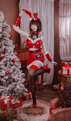 人气Coser 二佐Nisa – 圣诞佐佐 [39P]