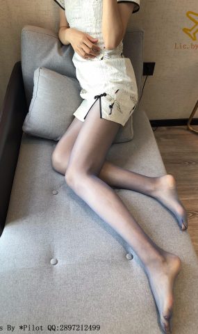 [Pilot]NO.011 小乐-旗袍灰丝[50P]