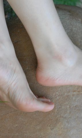 Fannie芬妮每足园 No.287 绿草如茵的家园 温石 [16P]