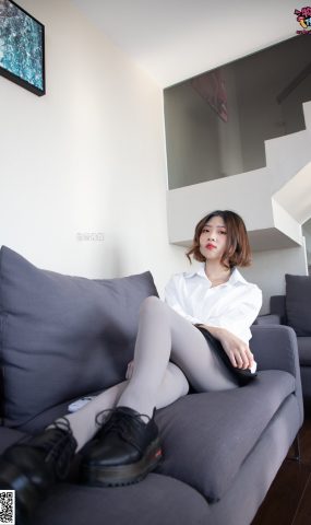 No.076 维维-沙发、可爱、灰丝与小皮鞋 [99P]