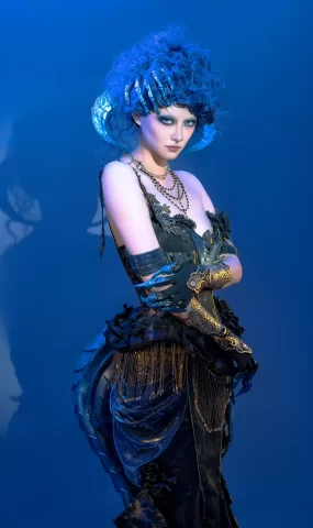 云溪溪 – 乌衣 艾玛斯·乌洛尔[13P]