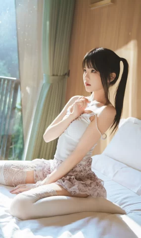 桜桃喵 – 春日碎花[22P]