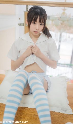 [喵糖映画] VOL.216 Kitaro_绮太郎 蓝色条纹袜 在现浏览