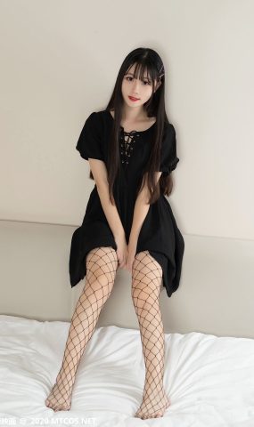 [喵糖映画] VOL.223 黑色长裙 在现浏览