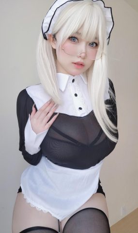 女主K  – 主人的女仆[22P]