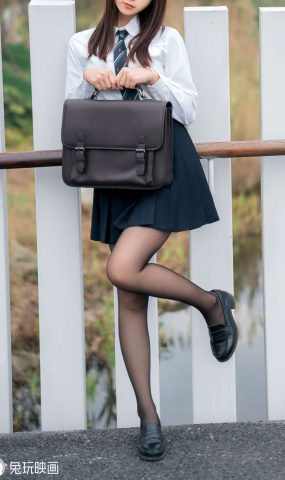 兔玩映画 C164 黑丝至服少女 [37P]