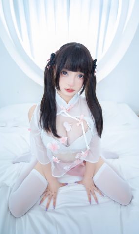 神楽坂真冬 密桃雪糕 [50P]