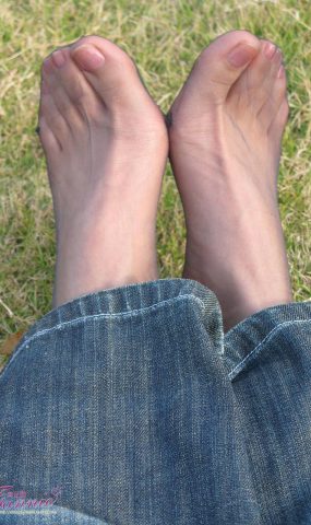 Fannie芬妮每足园 No.364 窃窃私语灰丝 [88P]