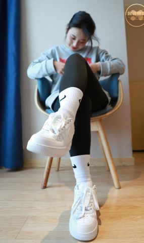 [誉铭传媒]袜足摄影 2022年 NO.006[91P]