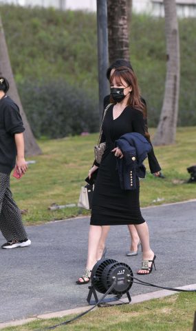 唯美街拍 NO.752 参加活动的女神 1 [74P]