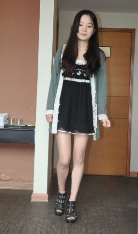 自由摄影 No.182 干净 白嫩 黑甲 [50P]