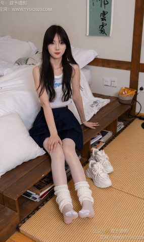 甜予摄影 NO.018 璇璇-运动鞋、白丝[131P]