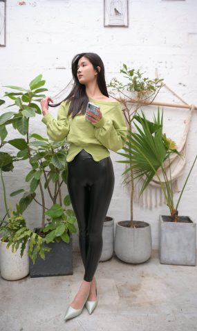 唯美街拍 NO.149 皮裤-绿衣女孩 1 [103P]