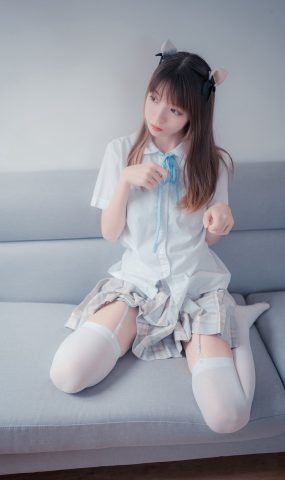 [风之领域] No.065 格子裙吊带白丝 在现浏览