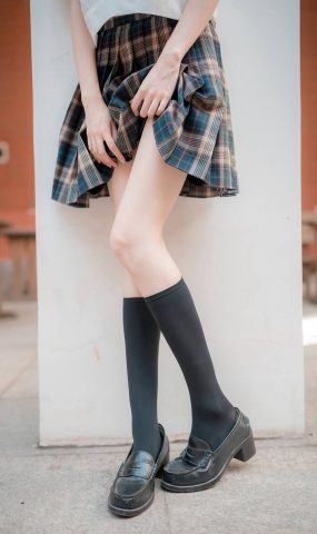 [风之领域] No.075 JK黑丝长筒袜 在现浏览